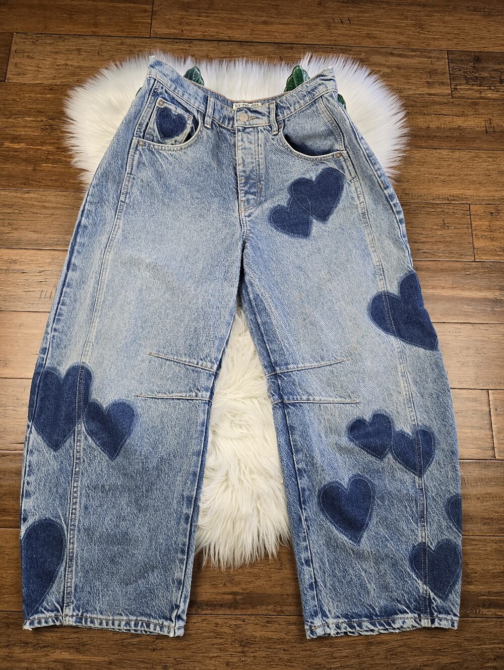 Free People We The Free People Heart Shadow  Barrel Good Luck Jeans 27 - Picture 6 of 14